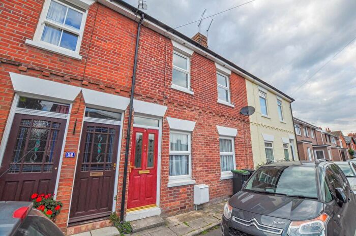 3 Bedroom Terraced House To Rent In Crescent Road, Wimborne, BH21