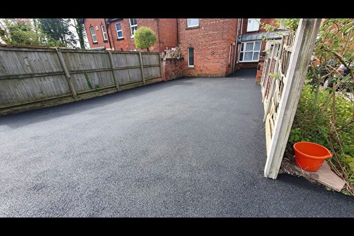 4 Bedroom Flat For Sale In Garstang Road, Preston, PR2