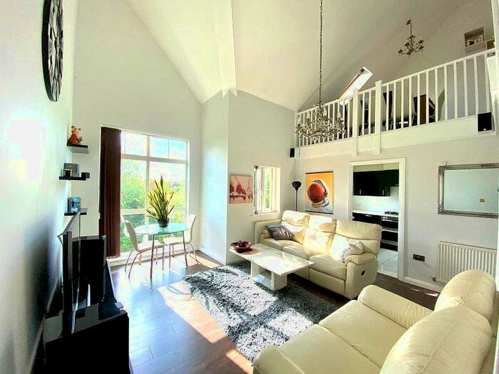 3 Bedroom Flat To Rent In Nyall Court, Kidman Close, Gidea Park, Romford, RM2