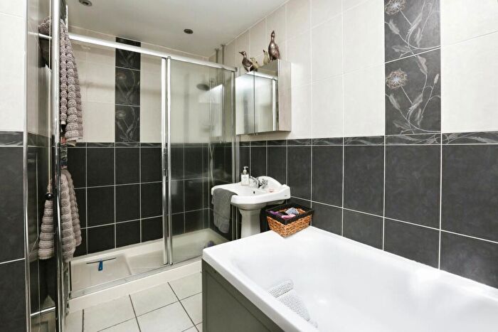 3 Bedroom Bungalow For Sale In Elgin Close, Fareham, Hampshire, PO15