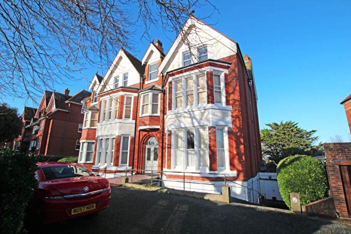 2 Bedroom Flat For Sale In St Johns Road, Eastbourne, BN20