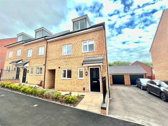 3 Bedroom Property To Rent In Harviston Avenue, Gedling, Nottingham, NG4