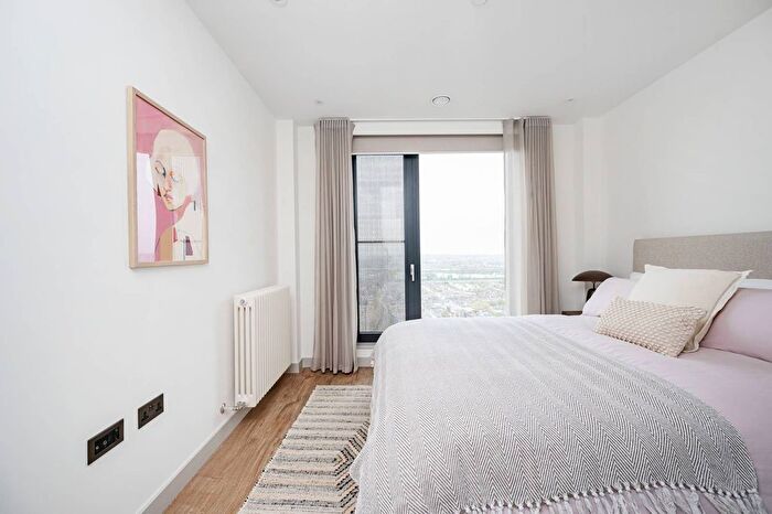 1 Bedroom Flat To Rent In Selbourne Road, Walthamstow, E17