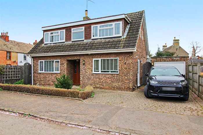 2 Bedroom Detached House For Sale In , Carlow Road, Ringstead, NN14