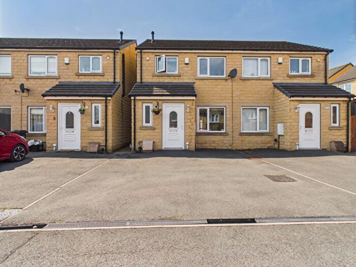 3 Bedroom Semi-Detached House For Sale In Belgrave Crescent, Claremount, Halifax, West Yorkshire, HX3
