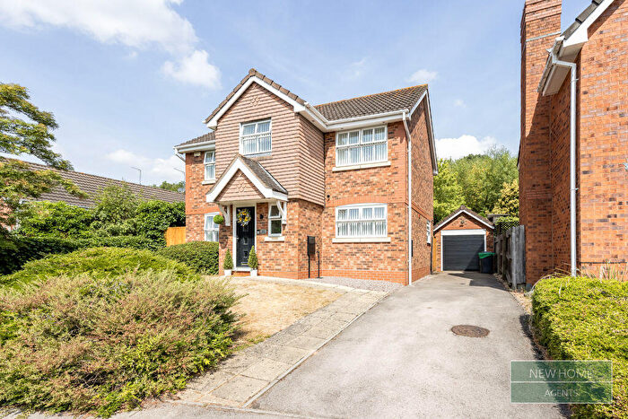 4 Bedroom Detached House For Sale In Fernwood Close, Redditch, B98