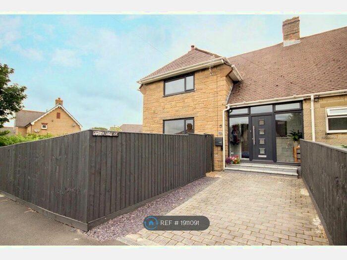 3 Bedroom Semi-Detached House To Rent In Beatrice Avenue, East Cowes, PO32