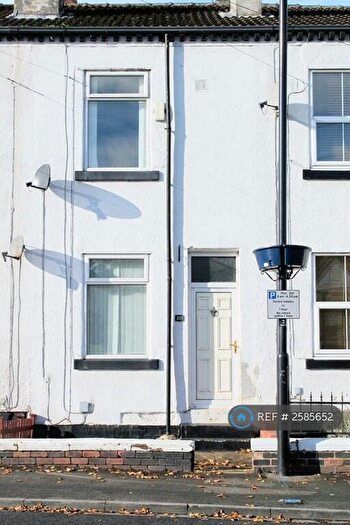 2 Bedroom Terraced House To Rent In Gillett Lane, Rothwell, Leeds, LS26
