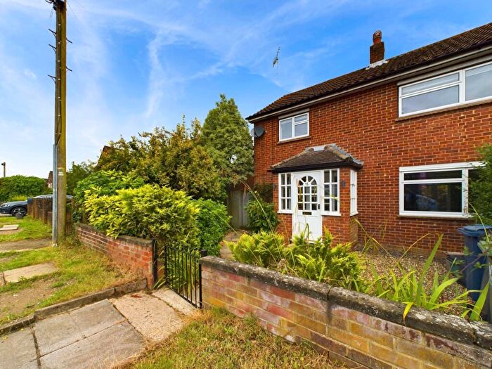 3 Bedroom End Of Terrace House To Rent In Westhorpe Road, Marlow, SL7