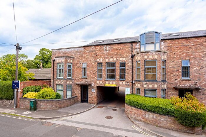 2 Bedroom Flat For Sale In Alma Terrace, York, YO10