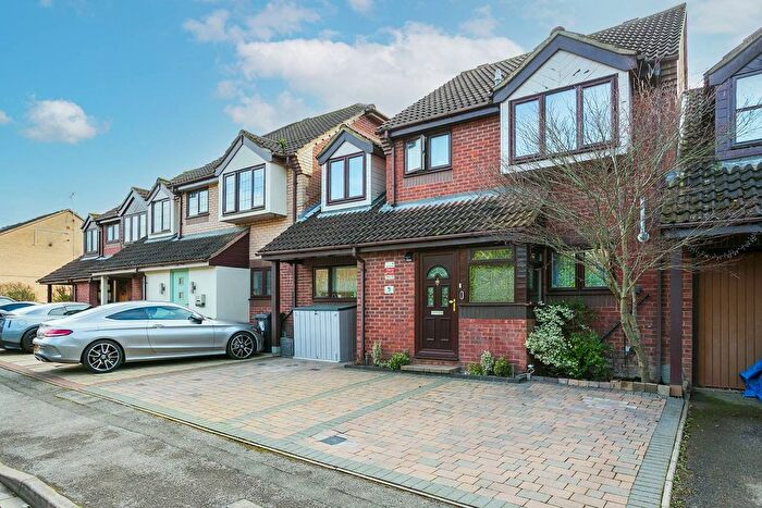 4 Bedroom Terraced House To Rent In The Pastures, Oxhey, Bushey, Watford, WD19