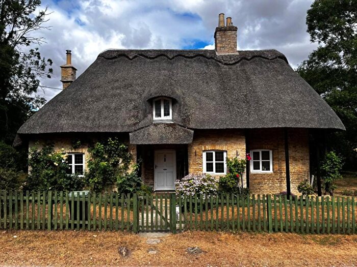 2 Bedroom Detached House To Rent In Laxton, Near Corby, NN17