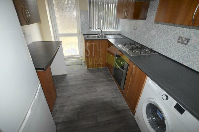 3 Bedroom Terraced House To Rent In Harrington Street, Leicester, LE4