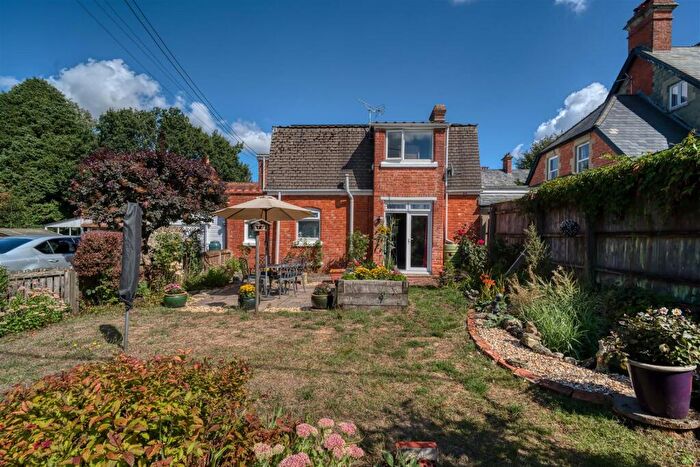 5 Bedroom Cottage For Sale In Ivy Cross, Shaftesbury, SP7