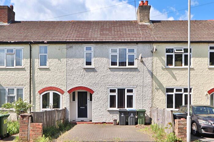 3 Bedroom Terraced House For Sale In Albert Road, New Malden, KT3