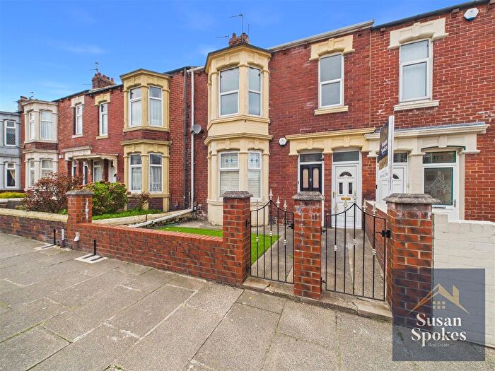 2 Bedroom Flat For Sale In Mowbray Road, South Shields, NE33
