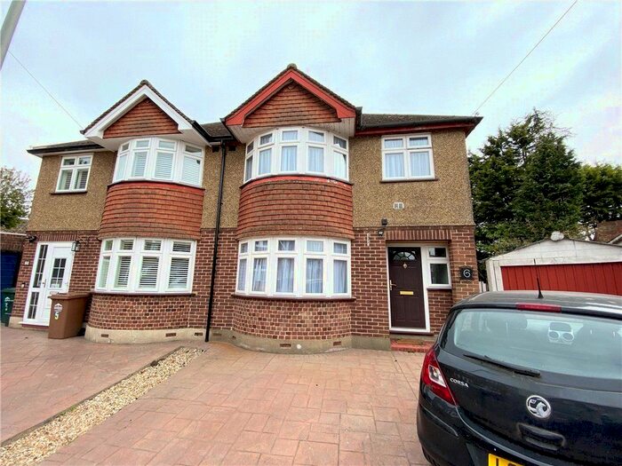 3 Bedroom Semi-Detached House To Rent In Heath Close, Stanwell, Staines, TW19