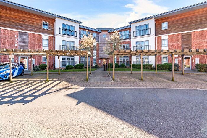 2 Bedroom Flat For Sale In Derwent Court, Riverside Close, Romford, RM1