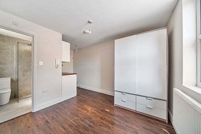 Studio To Rent In Clarence Road, London, N22