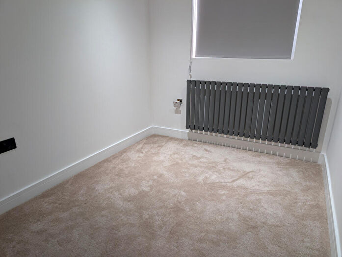 1 Bedroom Maisonette To Rent In Lancaster Avenue, Hadley Wood, EN4