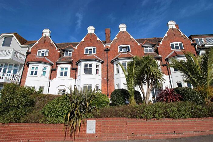 1 Bedroom Retirement Property For Sale In Shorefield Gardens, Westcliff-On-Sea, SS0