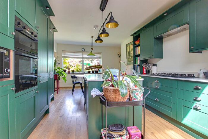 4 Bedroom Bungalow For Sale In Yeovilton Close, Everton, Lymington, SO41