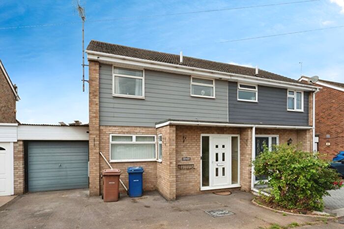 3 Bedroom Semi-Detached House For Sale In Beechcroft Avenue, Linford, Stanford-Le-Hope, Essex, SS17