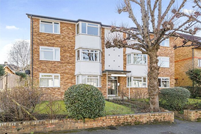 2 Bedroom Flat For Sale In Cranes Park Crescent, Surbiton, KT5