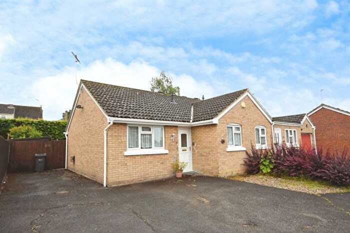 2 Bedroom Semi-Detached Bungalow For Sale In Ellen Way, Great Notley, Braintree, CM77