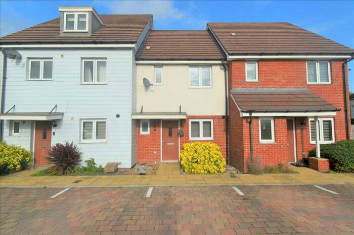 2 Bedroom House To Rent In Dorney Place, Dartford, DA1