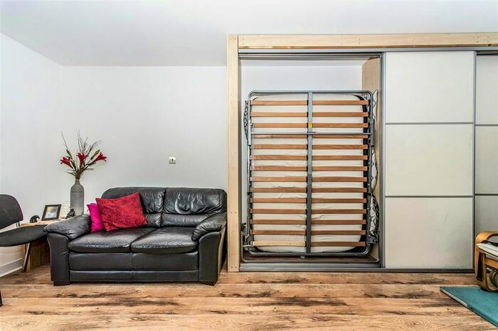 1 Bedroom Flat To Rent In Excelsior, Princess Way, Swansea, SA1