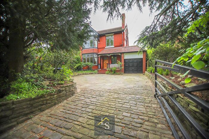 5 Bedroom Semi-Detached House For Sale In Davenport Park Road, Stockport, SK2