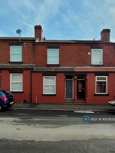 2 Bedroom Terraced House To Rent In Waverley Road, Manchester, M9