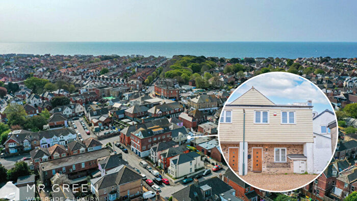 2 Bedroom Semi-Detached House For Sale In Parkwood Lane, Southbourne, Bournemouth, BH5