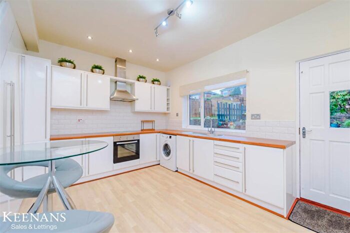 2 Bedroom Terraced House To Rent In Chaddock Lane, Worsley, Manchester, M28