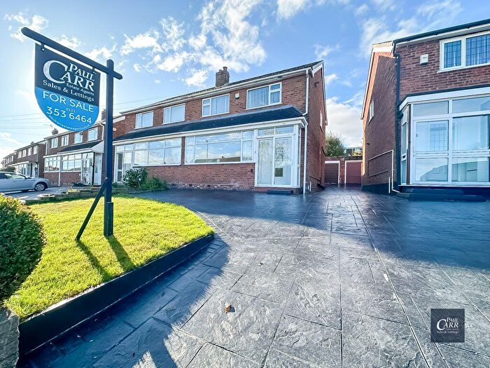 3 Bedroom Semi Detached House For Sale In Laneside Avenue, Streetly, Sutton Coldfield, B74