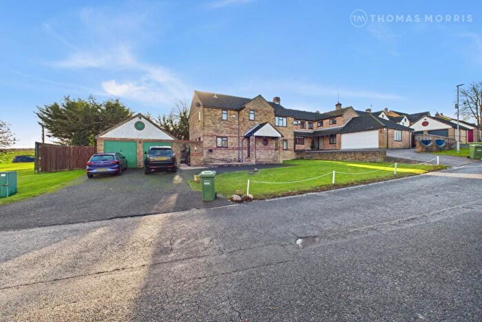 4 Bedroom Detached House For Sale In Heath Road, Warboys, Huntingdon, Cambridgeshire, PE28