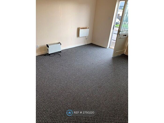 Studio To Rent In Afton Road, Stevenston, KA20
