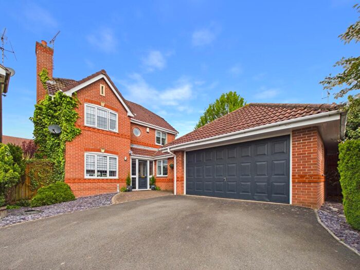 4 Bedroom Detached House For Sale In Portico Road, Littleover, DE23