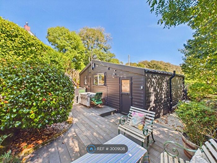 2 Bedroom Bungalow To Rent In Lamorna, Penzance, TR19