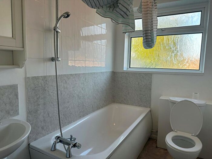 2 Bedroom Cottage To Rent In Cox Hill, Shepherdswell, CT15