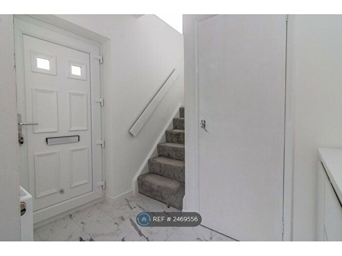 3 Bedroom Detached House To Rent In Holywell Drive, Loughborough, LE11