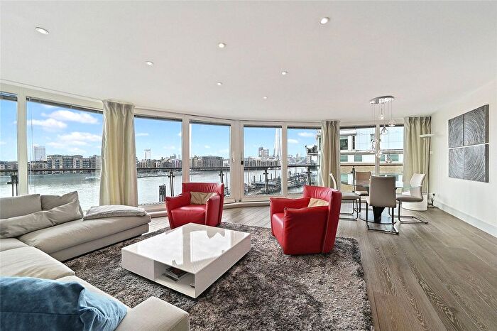 2 Bedroom Flat For Sale In Wapping High Street, London, E1W