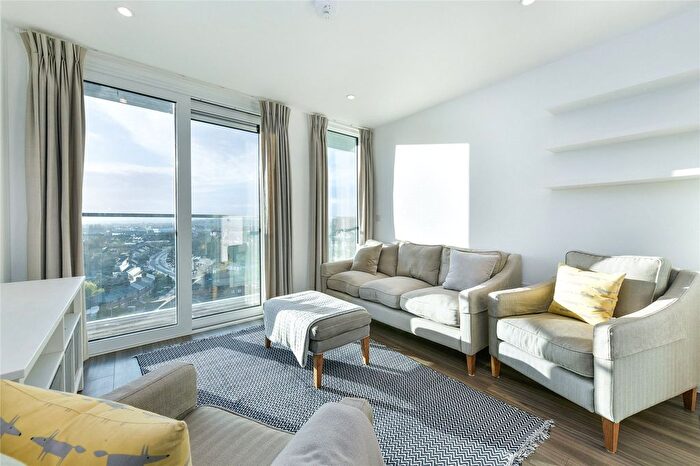 1 Bedroom Flat For Sale In Beacon Tower, Spectrum Way, SW18