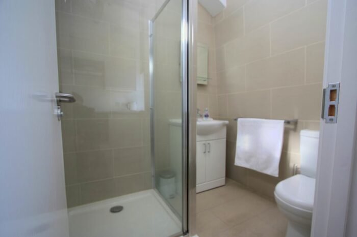 1 Bedroom Flat To Rent In Brighton Road, South Croydon, CR2
