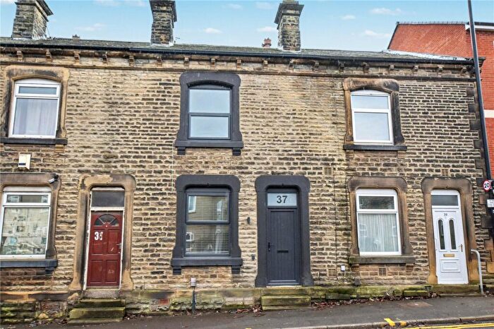2 Bedroom Terraced House For Sale In Fountain Street, Morley, Leeds, West Yorkshire, LS27