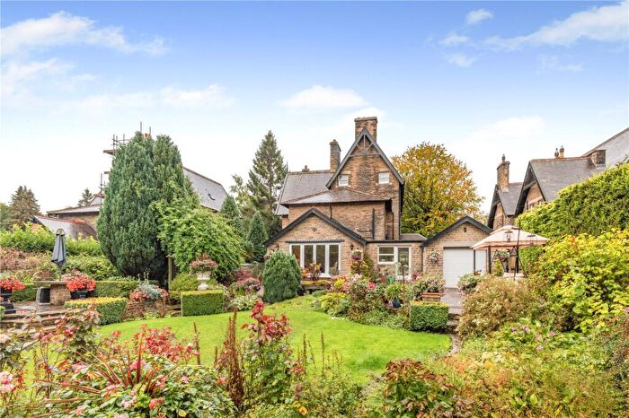 6 Bedroom Detached House For Sale In Macclesfield Road, Buxton, High Peak, SK17