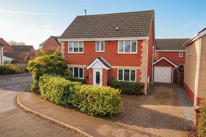 4 Bedroom Detached House For Sale In Mallow Way, Wymondham, NR18