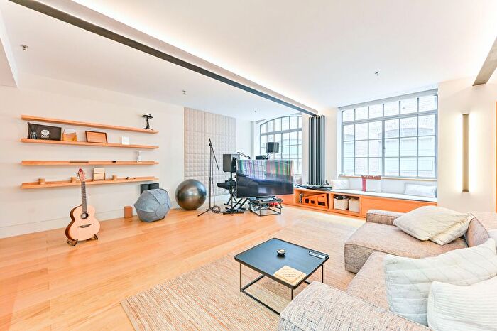 1 Bedroom Flat For Sale In Richmond Mews, Soho, London, W1D