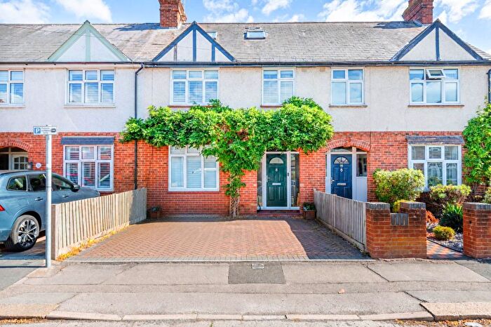 4 Bedroom Terraced House For Sale In Wolsey Road, Caversham, Reading, RG4